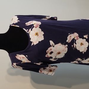 Reitmans summer dress with sleeves to above elbows.